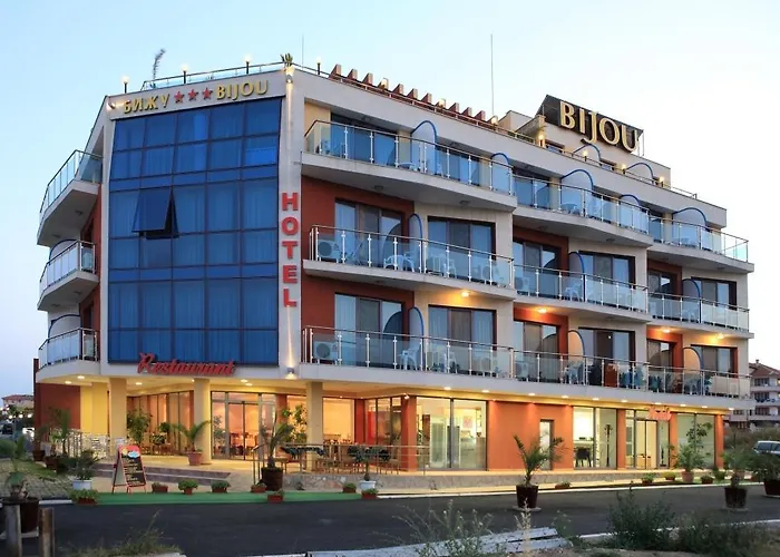 Bijou Отель Равда